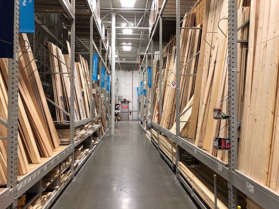 Can You Bring Cats into Lowe’s Policies & Other Info